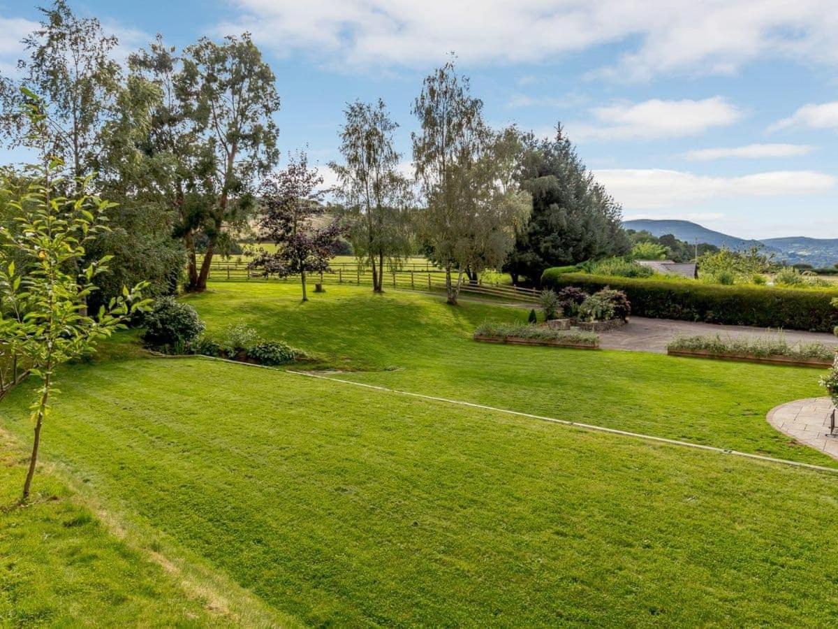 White Horse Farm Abergavenny Exterior photo