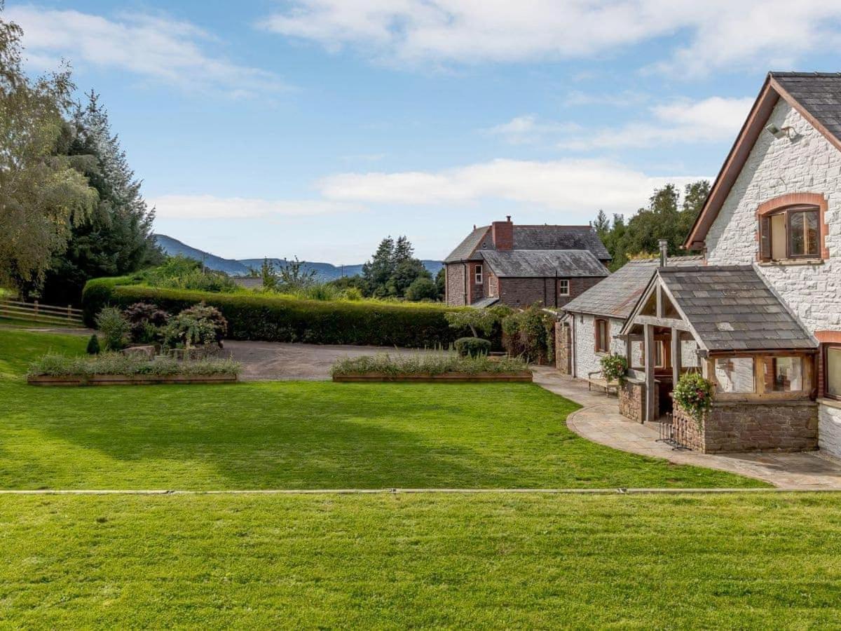 White Horse Farm Abergavenny Exterior photo