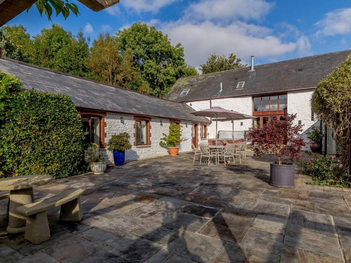 White Horse Farm Abergavenny Exterior photo