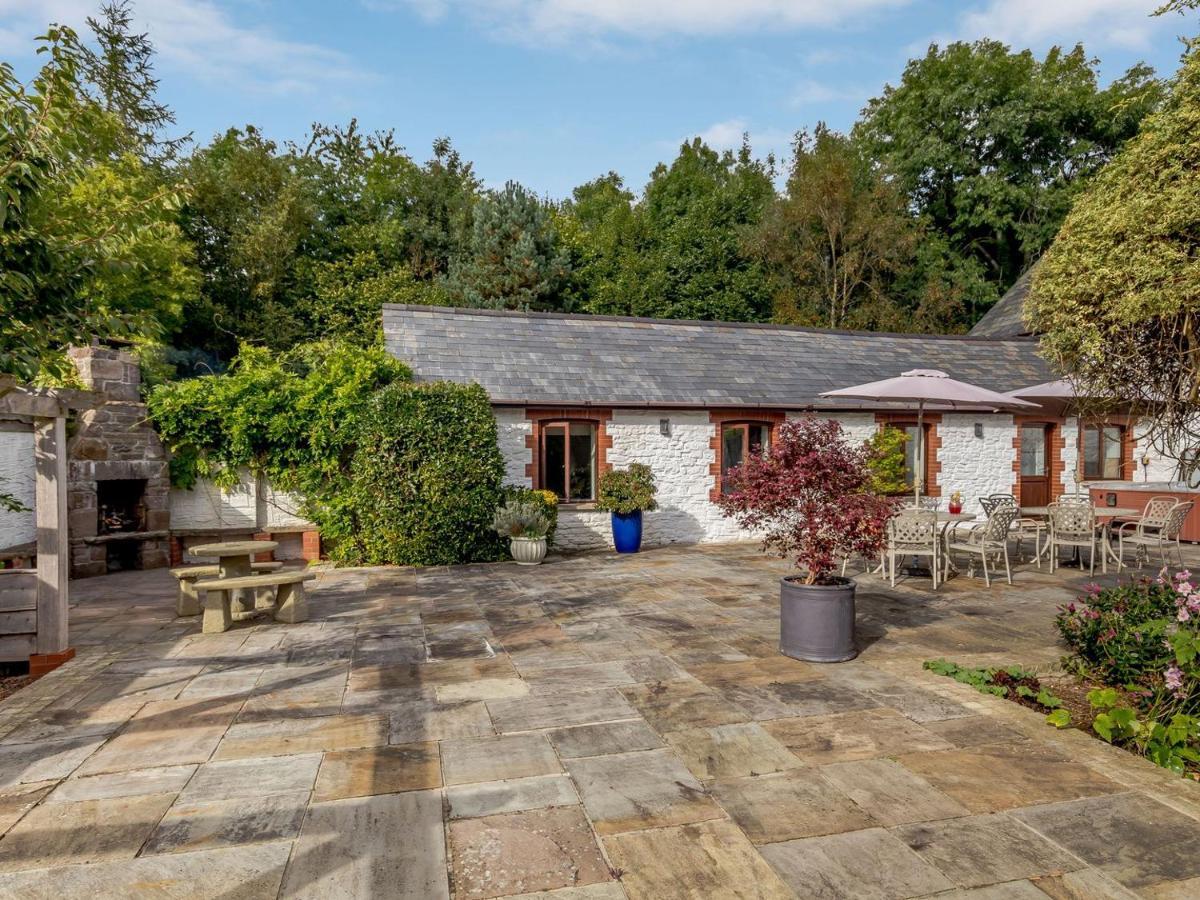 White Horse Farm Abergavenny Exterior photo