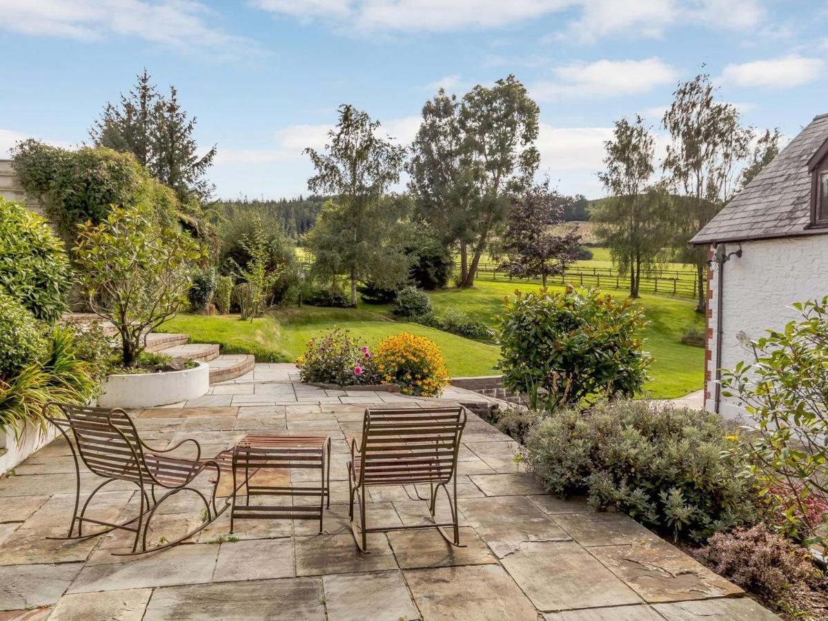 White Horse Farm Abergavenny Exterior photo